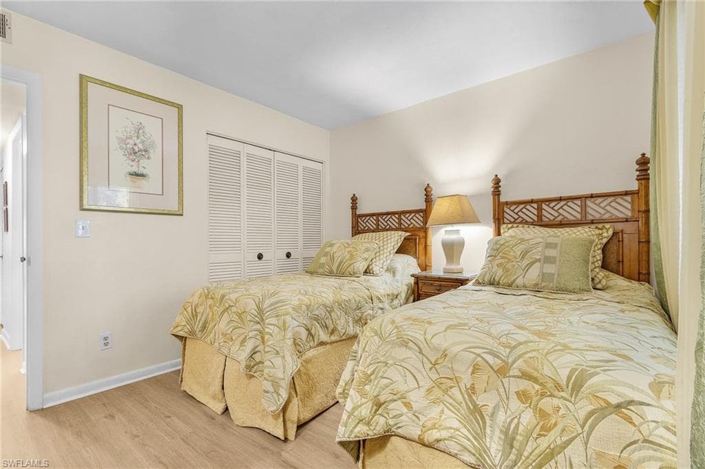 2984 Kings Lake Blvd 2984, Naples, FL 34112-23