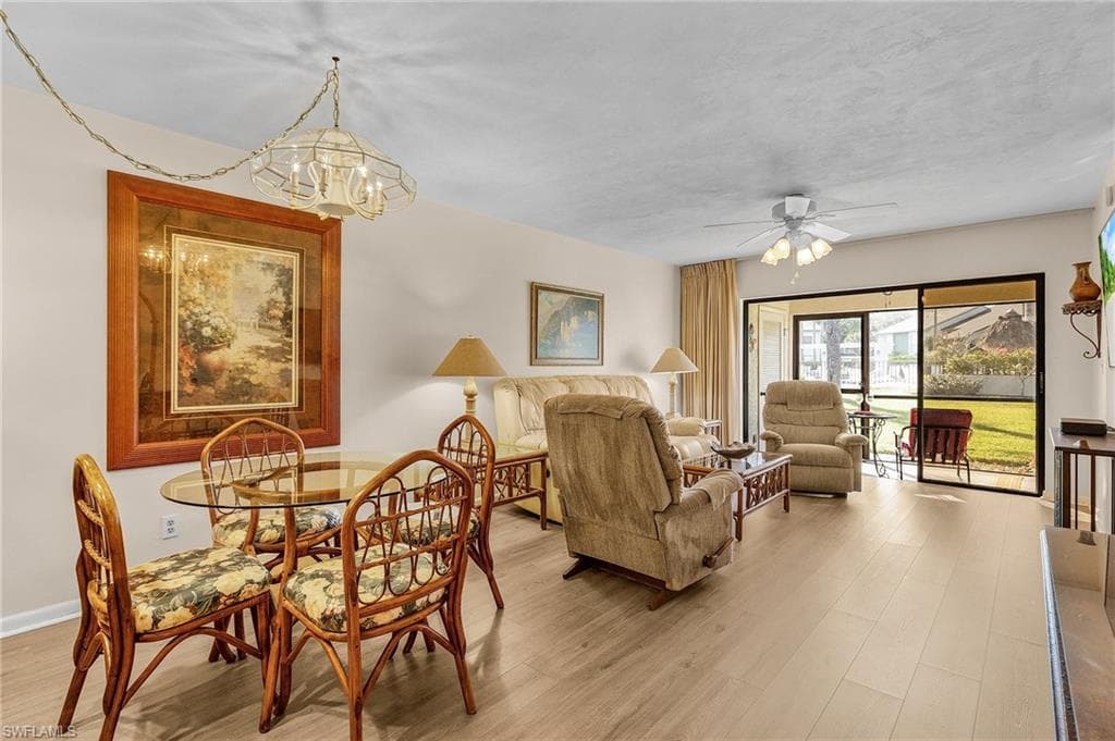 2984 Kings Lake Blvd 2984, Naples, FL 34112-4