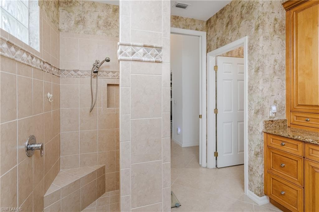 1649 Mcilvaine Ct, Marco Island, FL 34145-19