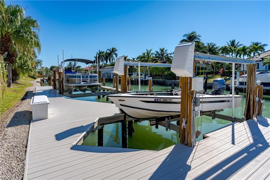 1649 Mcilvaine Ct, Marco Island, FL 34145-39