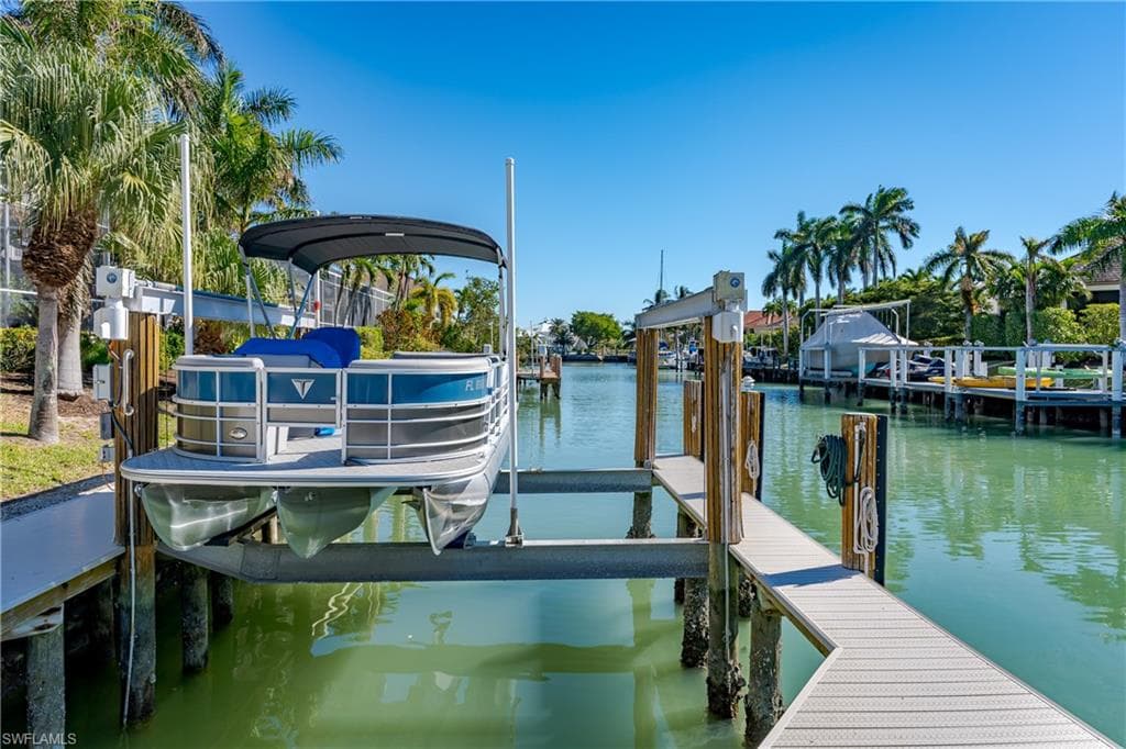 1649 Mcilvaine Ct, Marco Island, FL 34145-40