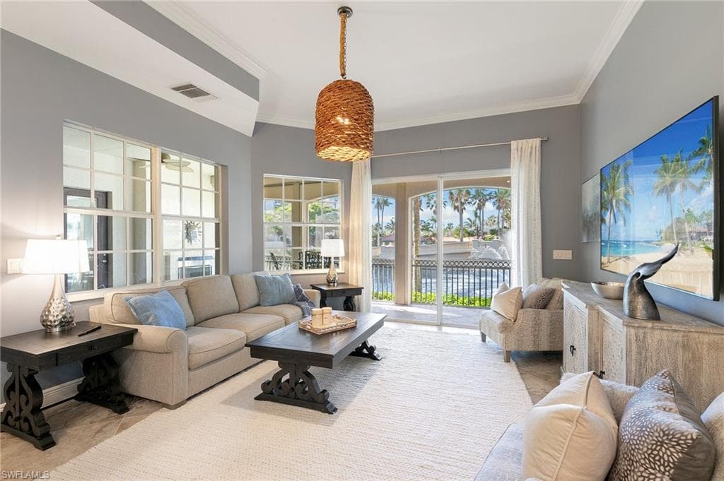 6519 Crown Colony Pl 2-102, Naples, FL 34108-16