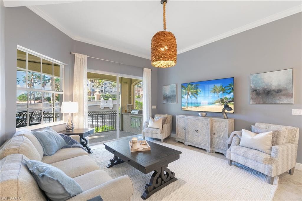 6519 Crown Colony Pl 2-102, Naples, FL 34108-17