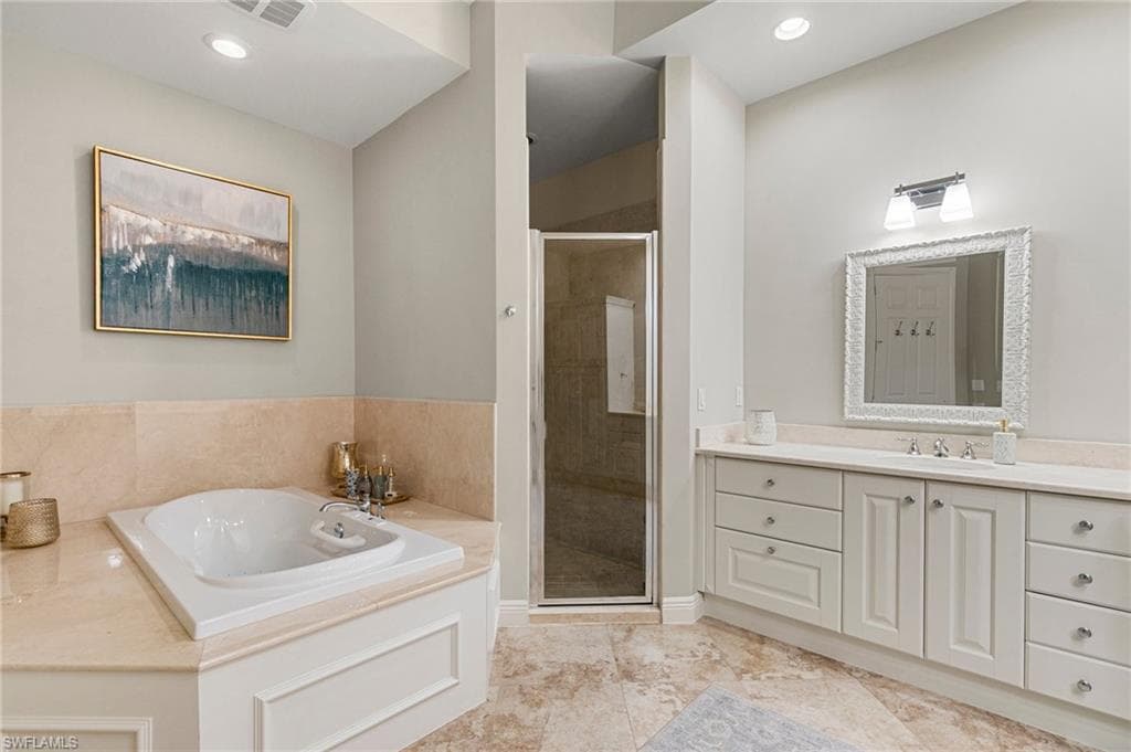 6519 Crown Colony Pl 2-102, Naples, FL 34108-24