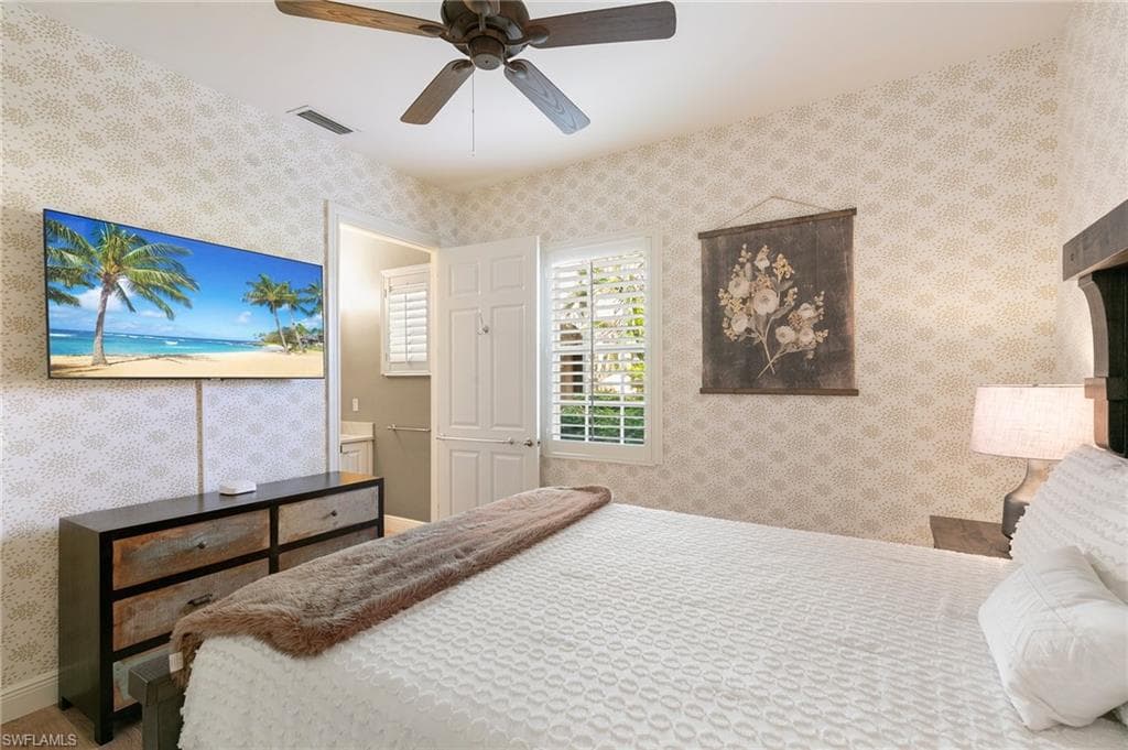 6519 Crown Colony Pl 2-102, Naples, FL 34108-26