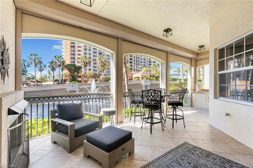 6519 Crown Colony Pl 2-102, Naples, FL 34108-34