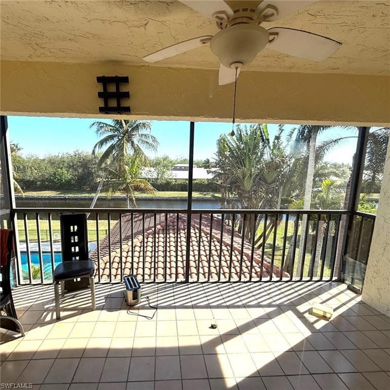 700 Valley Stream Dr 303, Naples, FL 34113-4