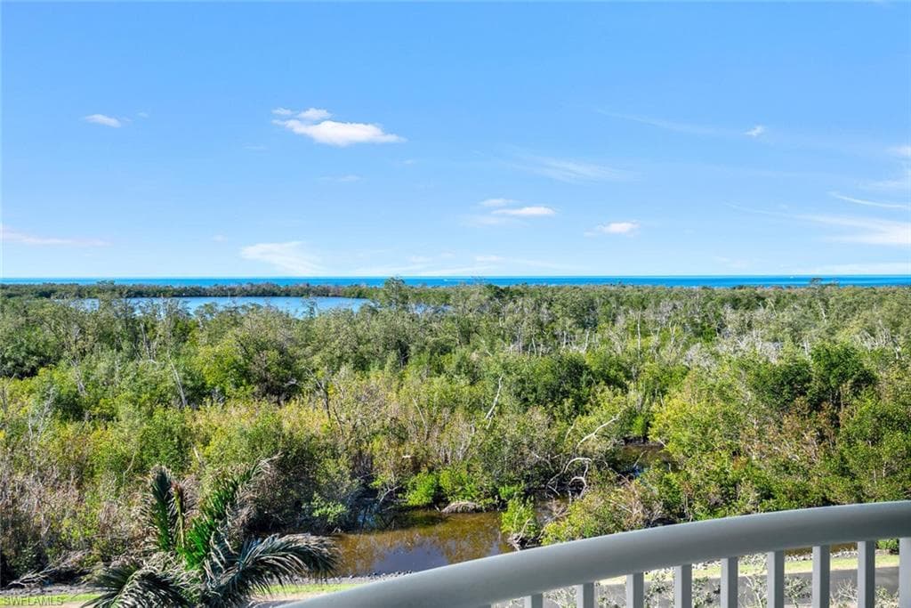 6849 Grenadier Blvd 505, Naples, FL 34108-1