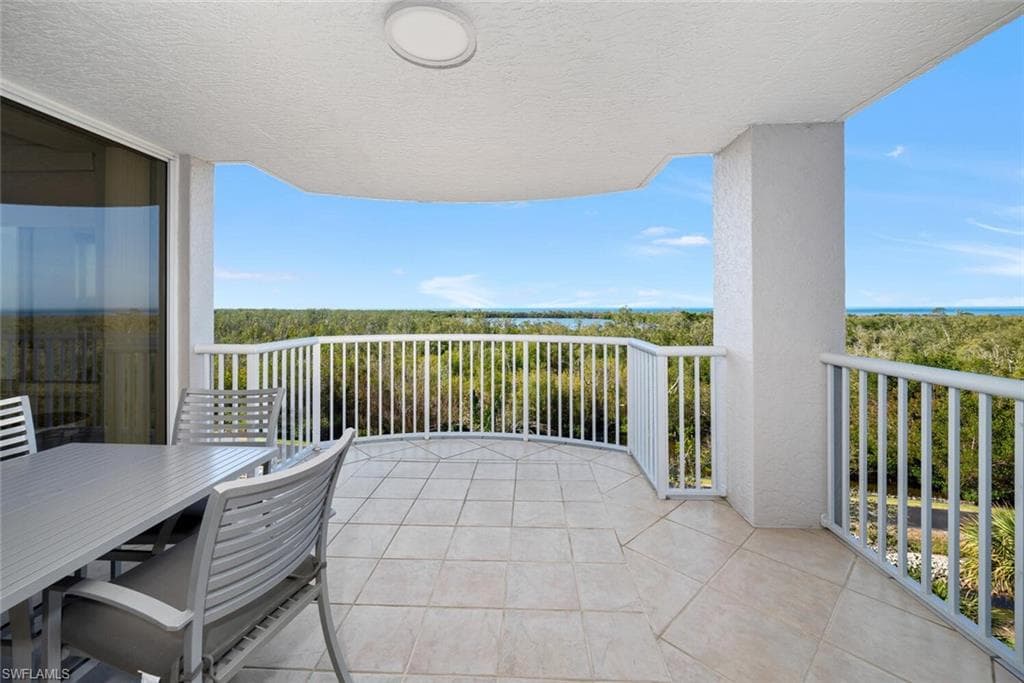 6849 Grenadier Blvd 505, Naples, FL 34108-20