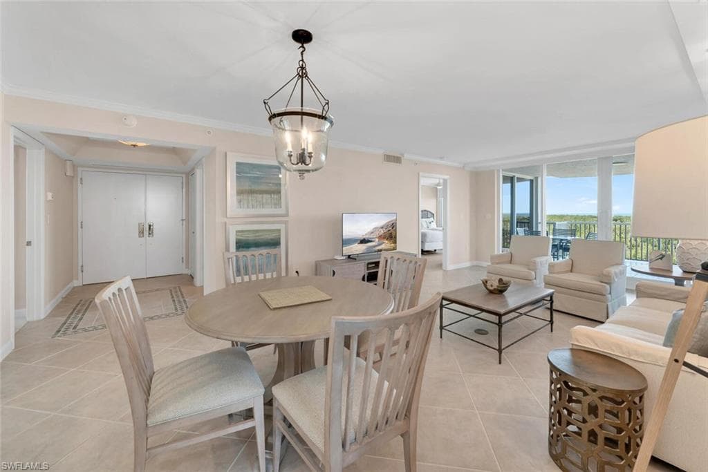 6849 Grenadier Blvd 505, Naples, FL 34108-8