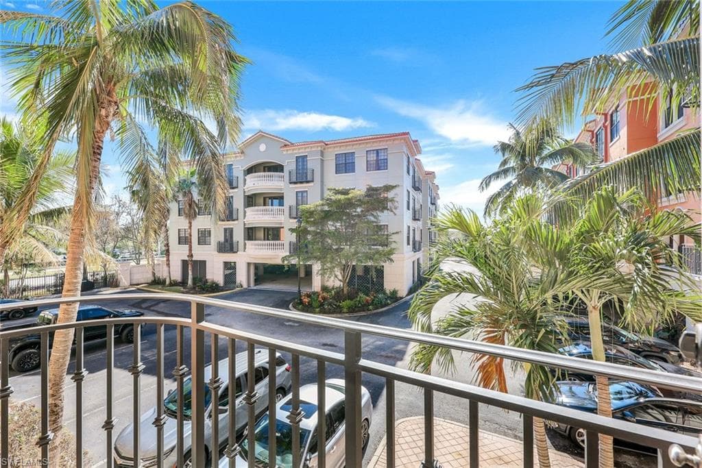 8010 Via Sardinia Way 4112, Estero, FL 33928-4