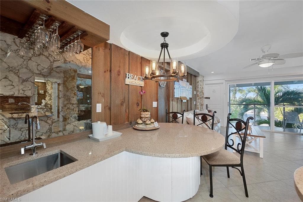 900 Broad Ave S 326, Naples, FL 34102-7