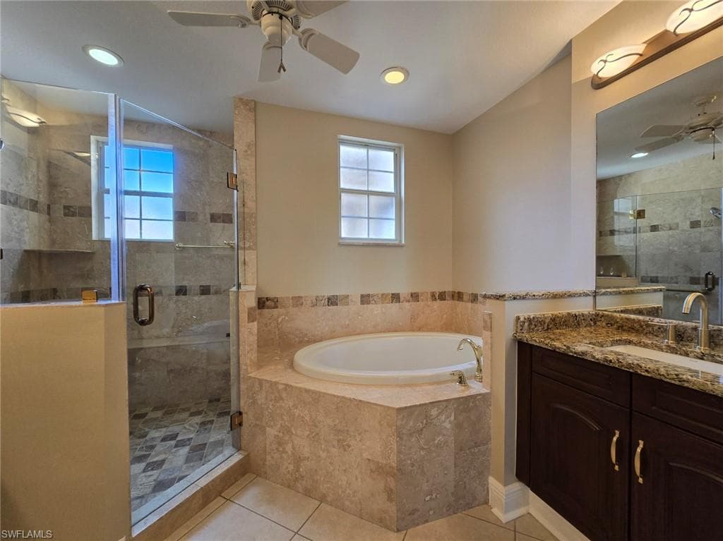 785 Regency Reserve Cir 4701, Naples, FL 34119-24