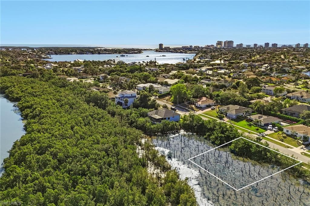 1773 Granada Dr, Marco Island, FL 34145-10