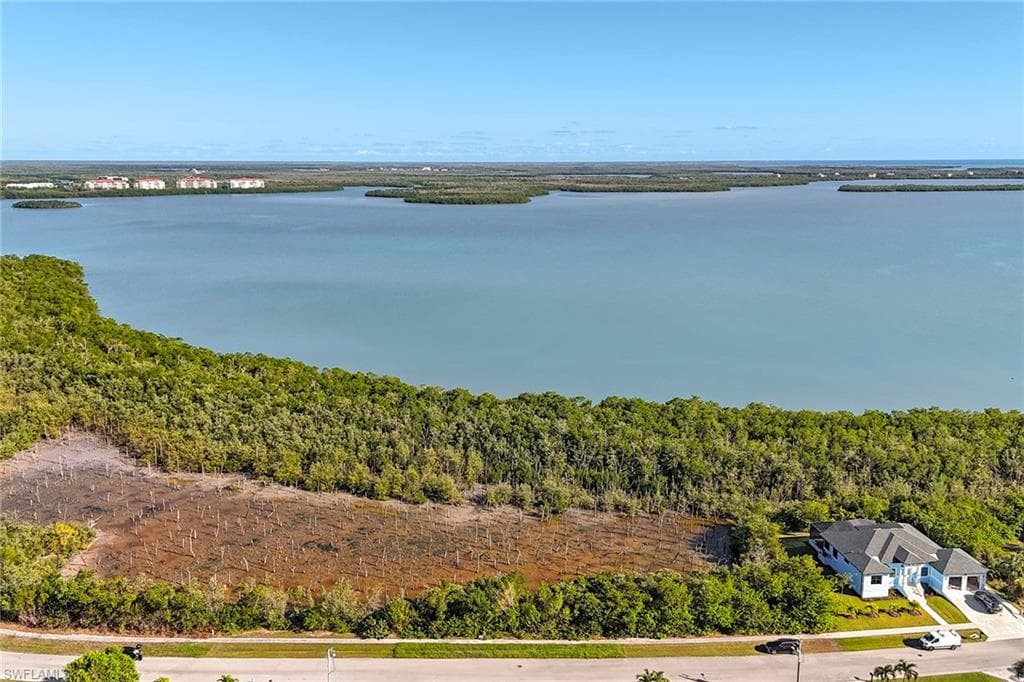 1773 Granada Dr, Marco Island, FL 34145-23