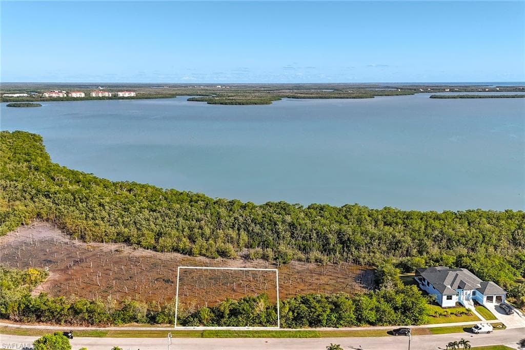 1773 Granada Dr, Marco Island, FL 34145-8