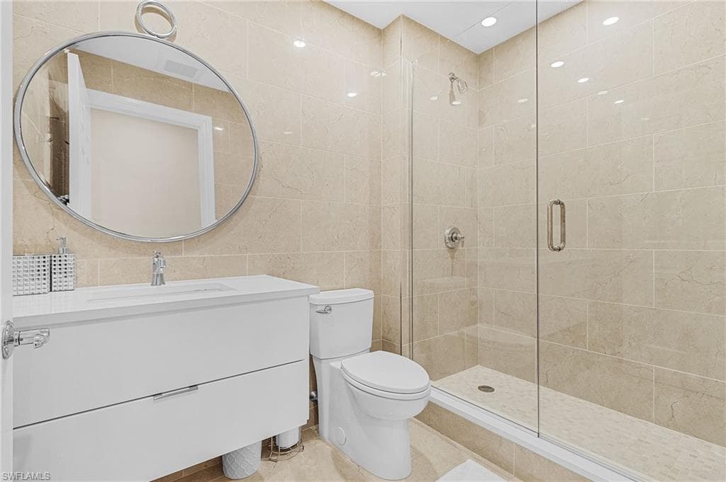 2728 Tiburon Blvd E A-403, Naples, FL 34109-21