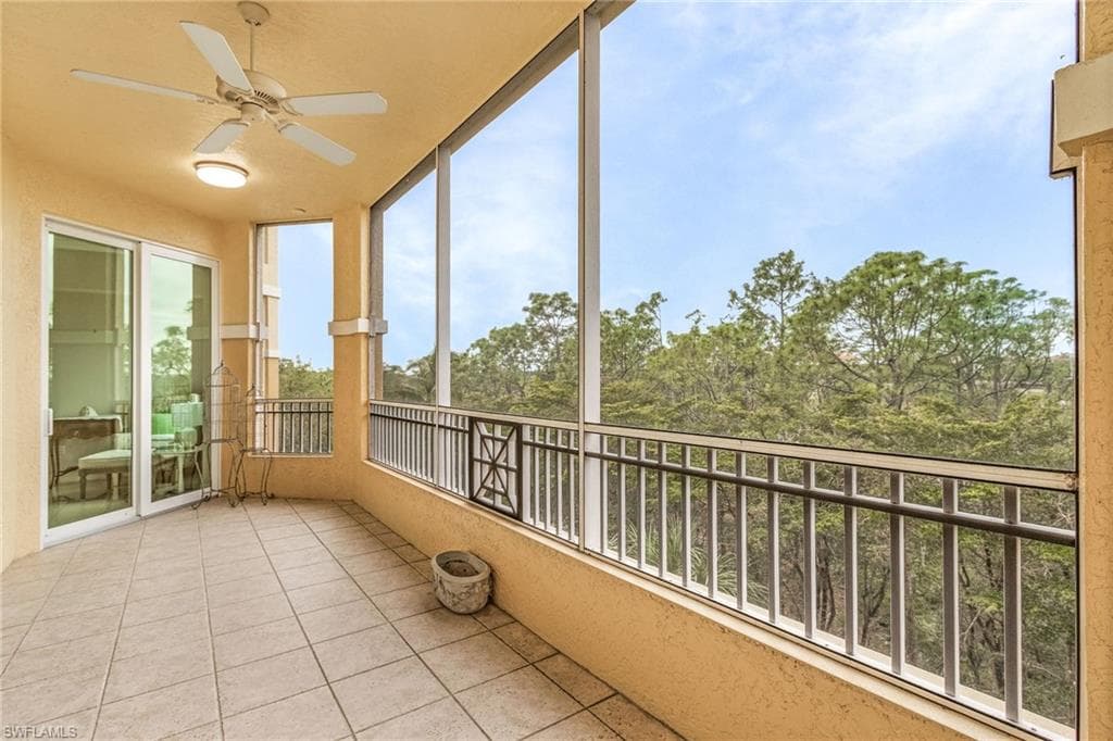 2728 Tiburon Blvd E A-403, Naples, FL 34109-28
