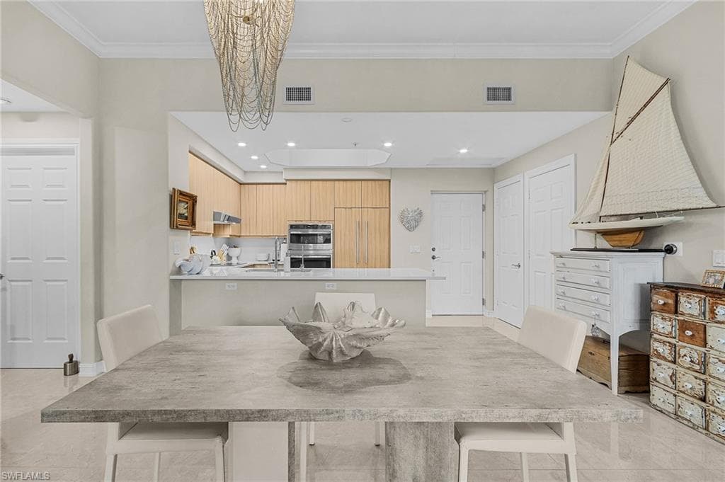 2728 Tiburon Blvd E A-403, Naples, FL 34109-31