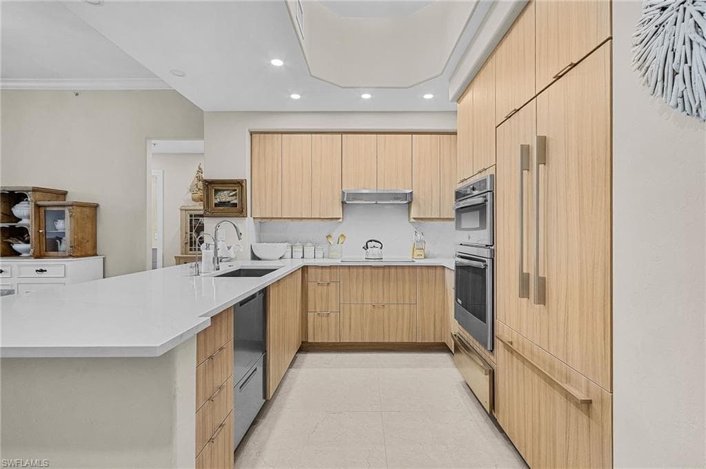 2728 Tiburon Blvd E A-403, Naples, FL 34109-3