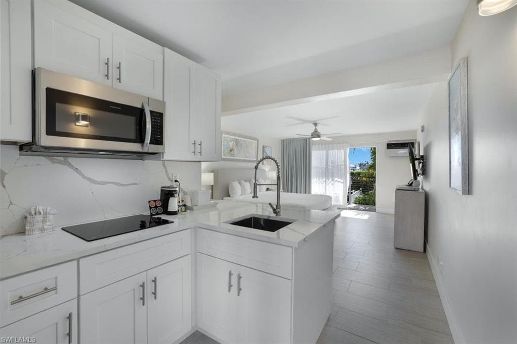900 Broad Ave S 140, Naples, FL 34102-6