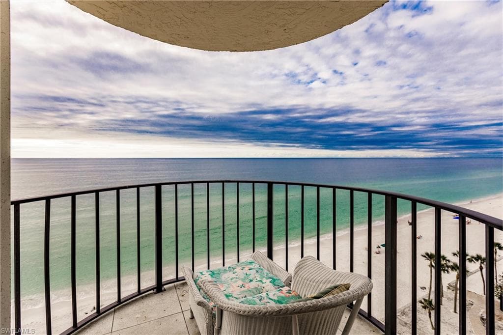 3115 Gulf Shore Blvd N 806s, Naples, FL 34103-17