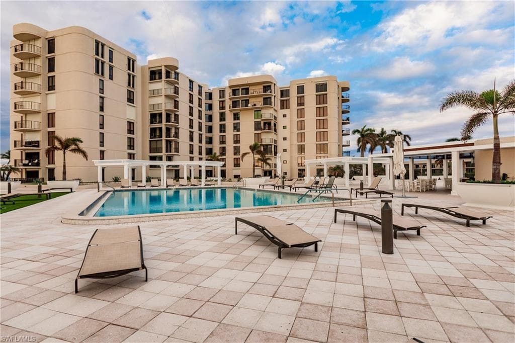 3115 Gulf Shore Blvd N 806s, Naples, FL 34103-22