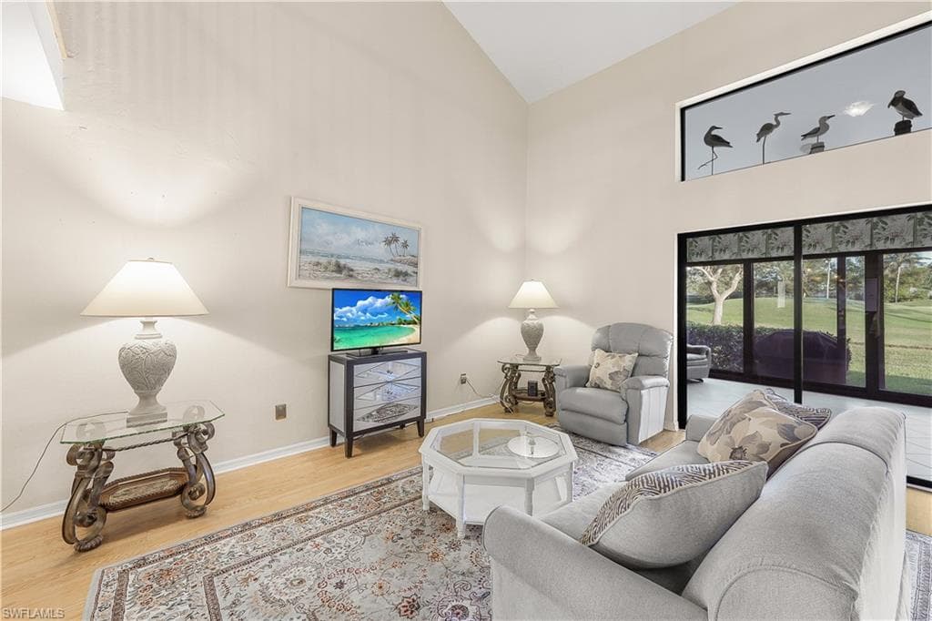 205 Deerwood Cir 103, Naples, FL 34113-9