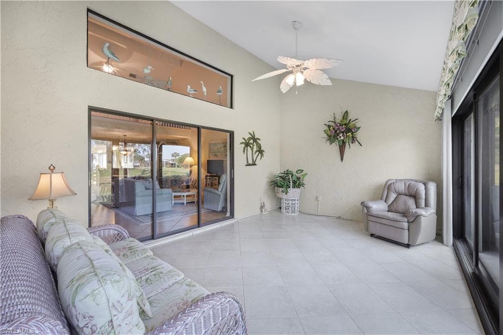 205 Deerwood Cir 103, Naples, FL 34113-14