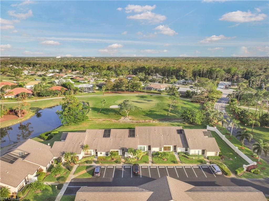 205 Deerwood Cir 103, Naples, FL 34113-25