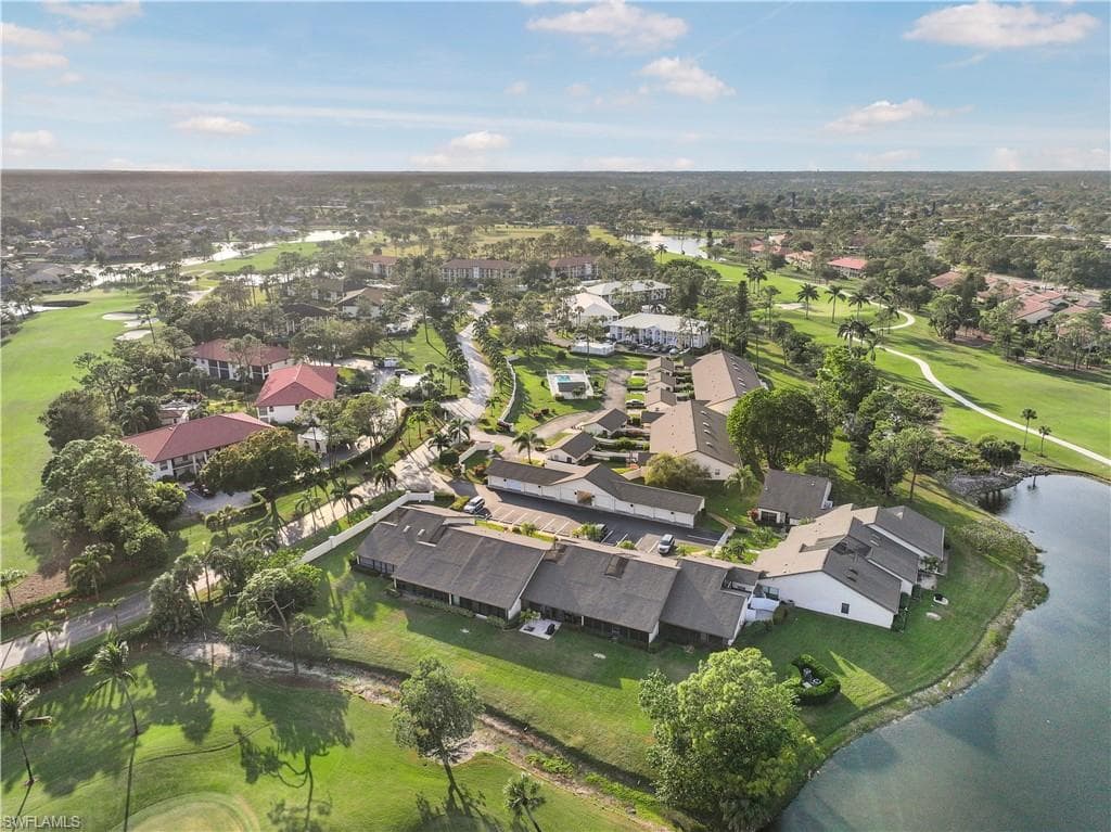 205 Deerwood Cir 103, Naples, FL 34113-4