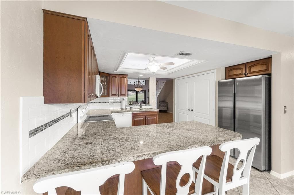 205 Deerwood Cir 103, Naples, FL 34113-7