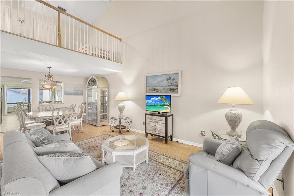 205 Deerwood Cir 103, Naples, FL 34113-8