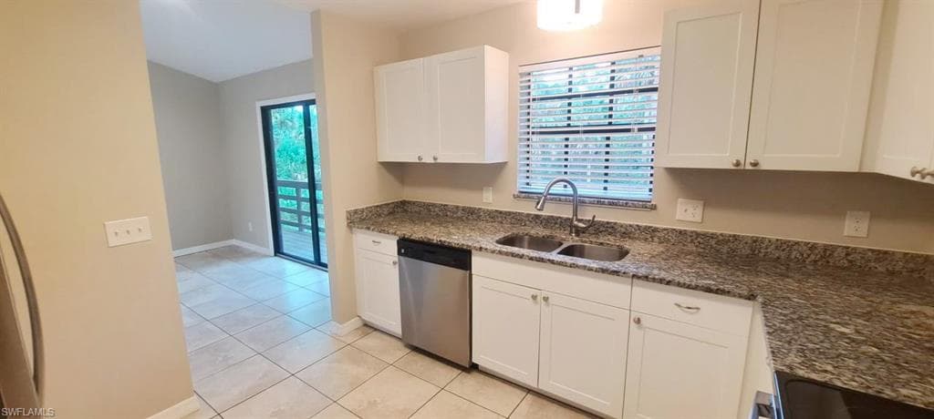 880 Wilson Blvd N, Naples, FL 34120-15