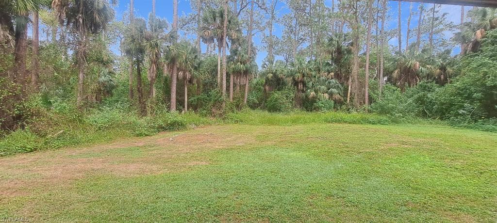 880 Wilson Blvd N, Naples, FL 34120-8