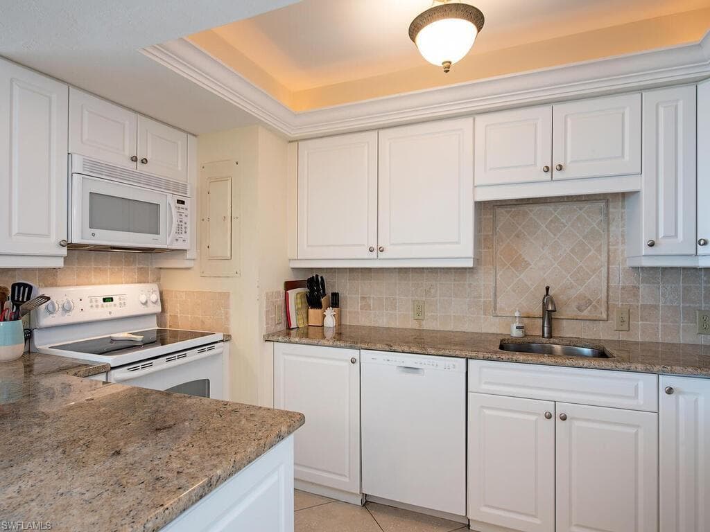 3443 Gulf Shore Blvd N 309, Naples, FL 34103-6