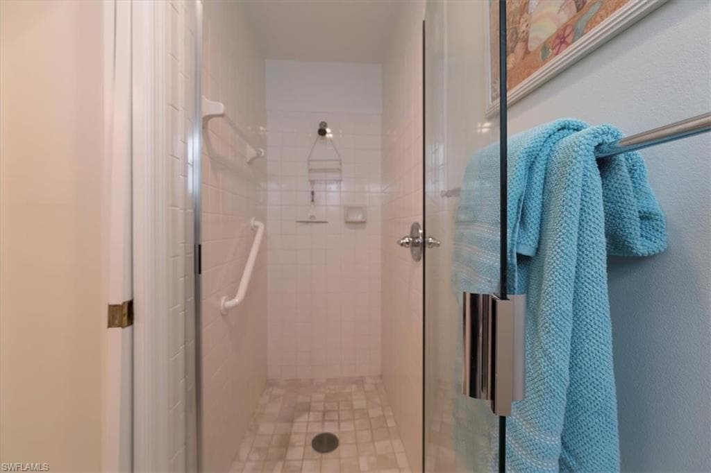 6292 Shadowood Cir 1701, Naples, FL 34112-21