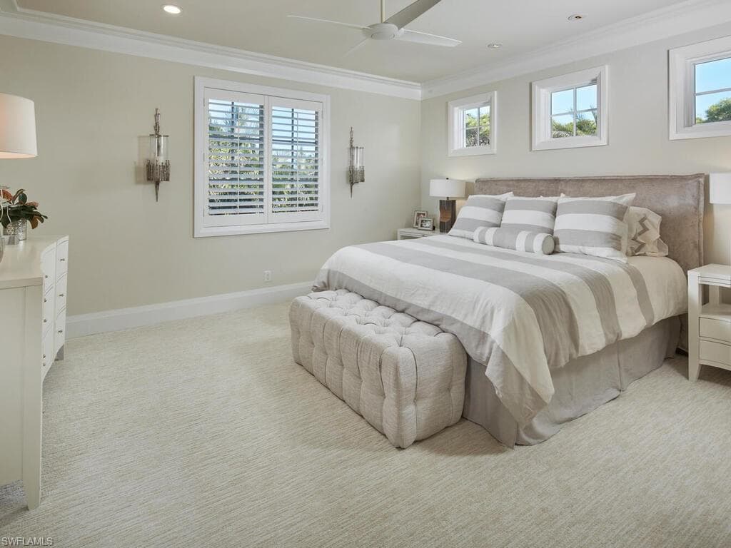 631 Broad Ct N, Naples, FL 34102-21