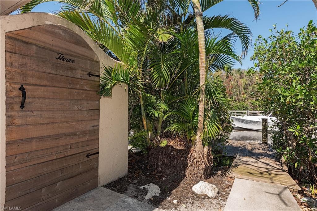 1575 Curlew Ave 2-3, Naples, FL 34102-3