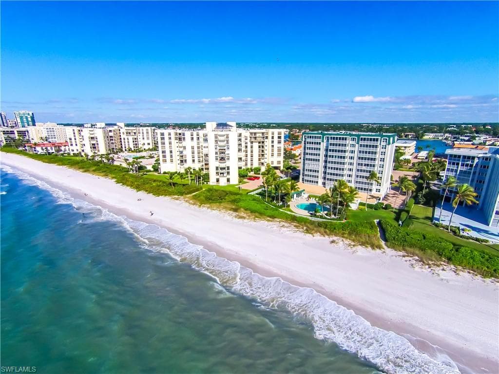 3003 Gulf Shore Blvd N 604, Naples, FL 34103-17