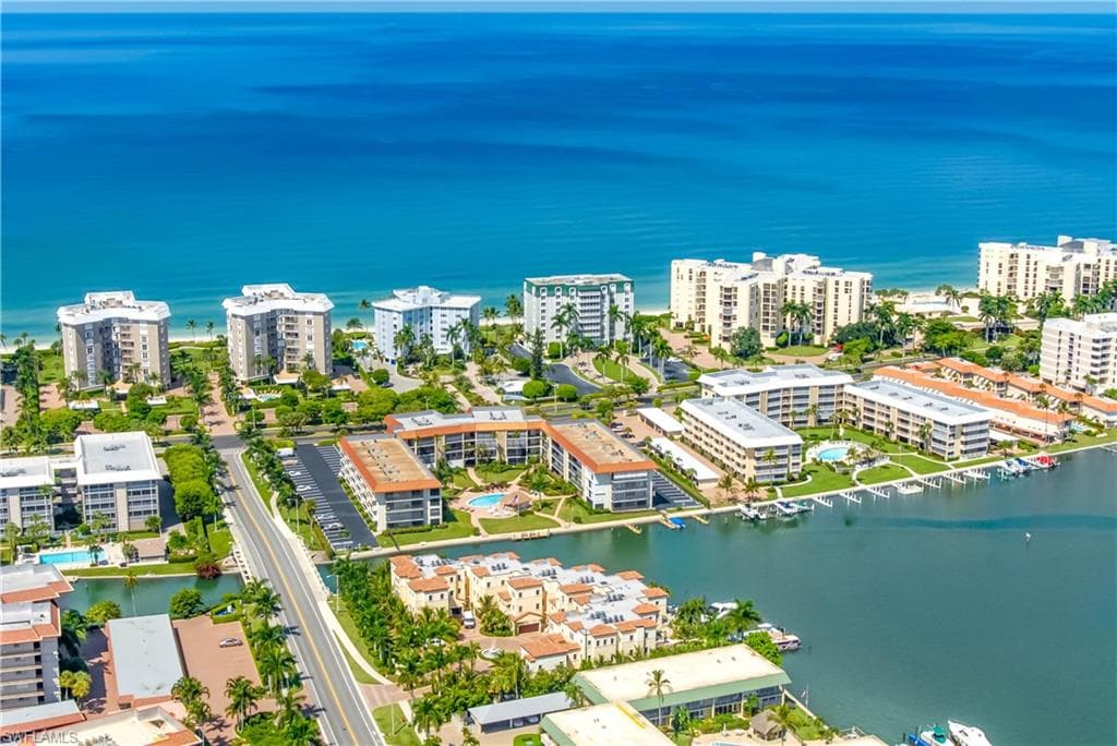 3003 Gulf Shore Blvd N 604, Naples, FL 34103-18
