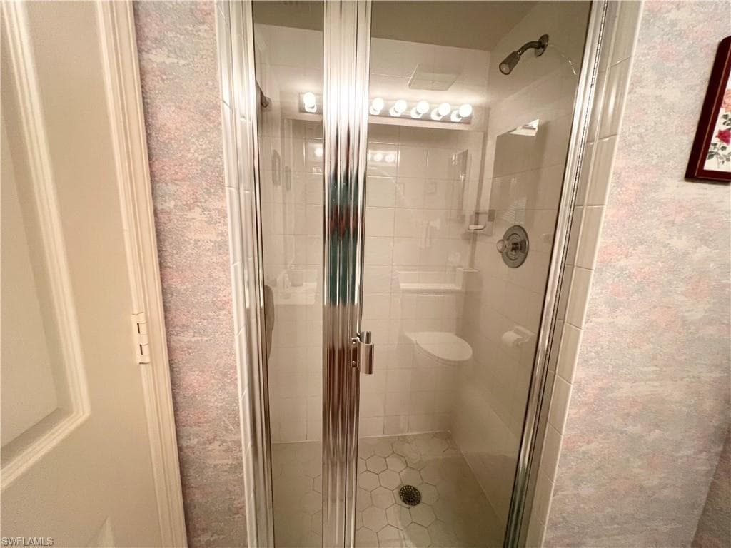 992 Woodshire Ln D303, Naples, FL 34105-22
