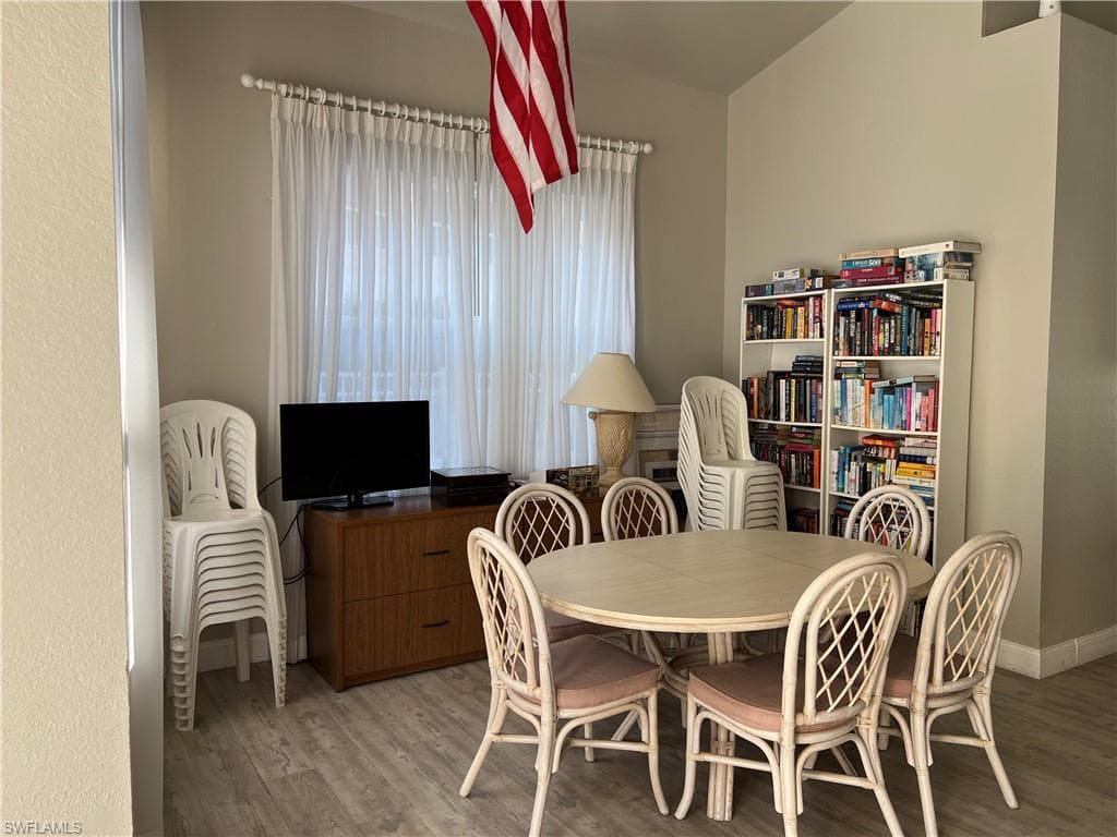 992 Woodshire Ln D303, Naples, FL 34105-30