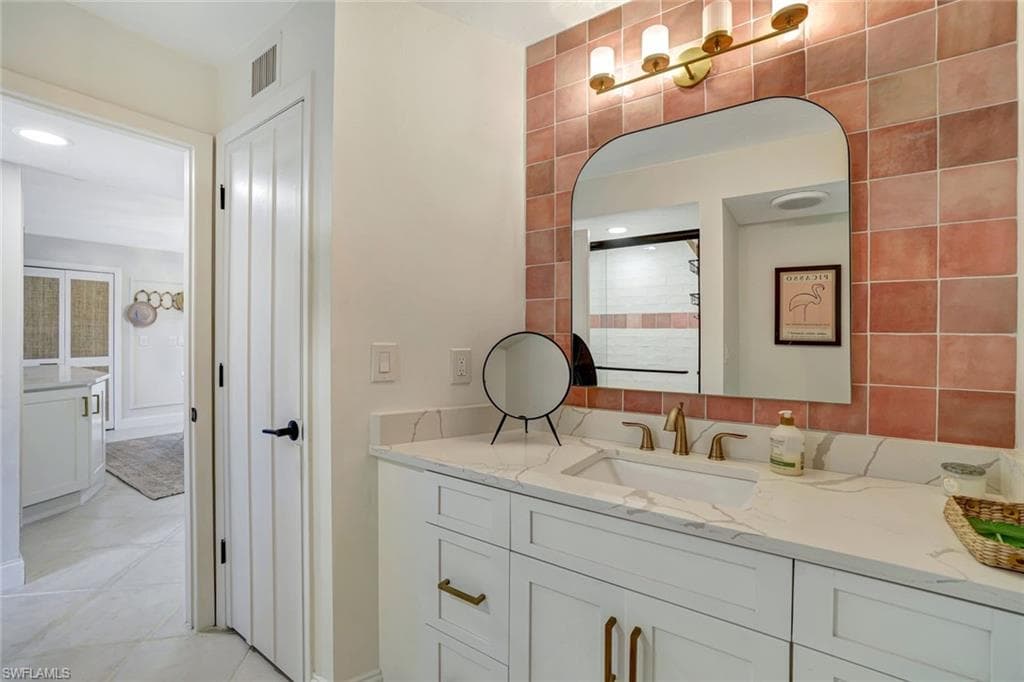 3107 Riviera Dr A-202, Naples, FL 34103-15