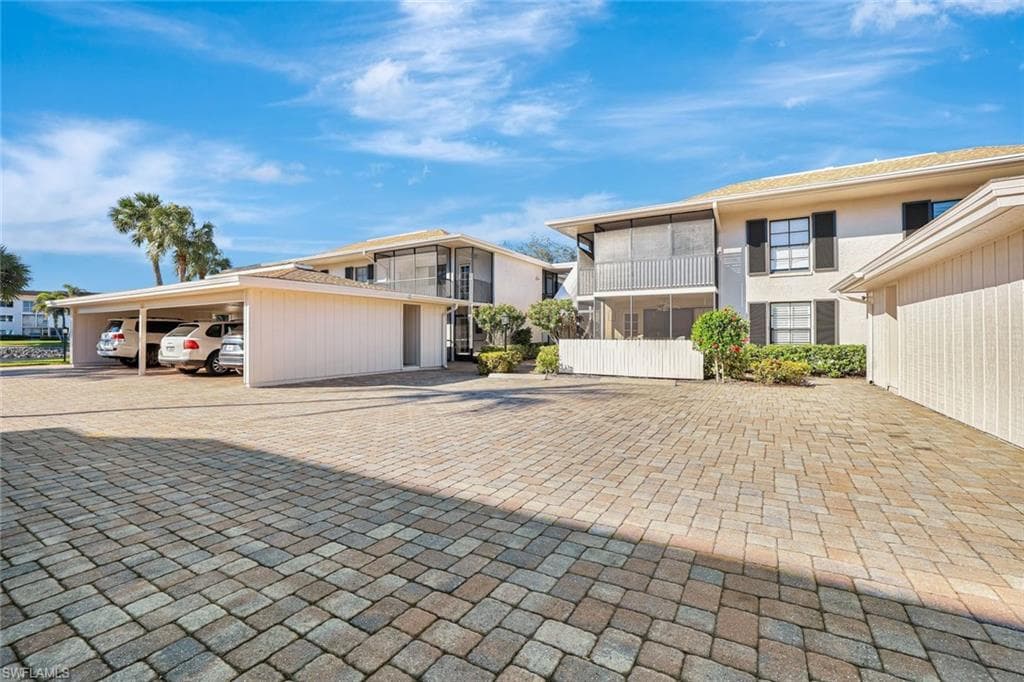 3107 Riviera Dr A-202, Naples, FL 34103-25