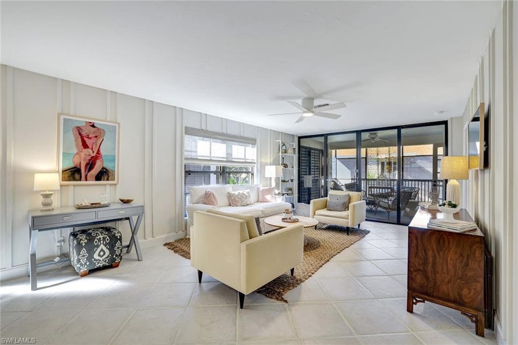 3107 Riviera Dr A-202, Naples, FL 34103-2