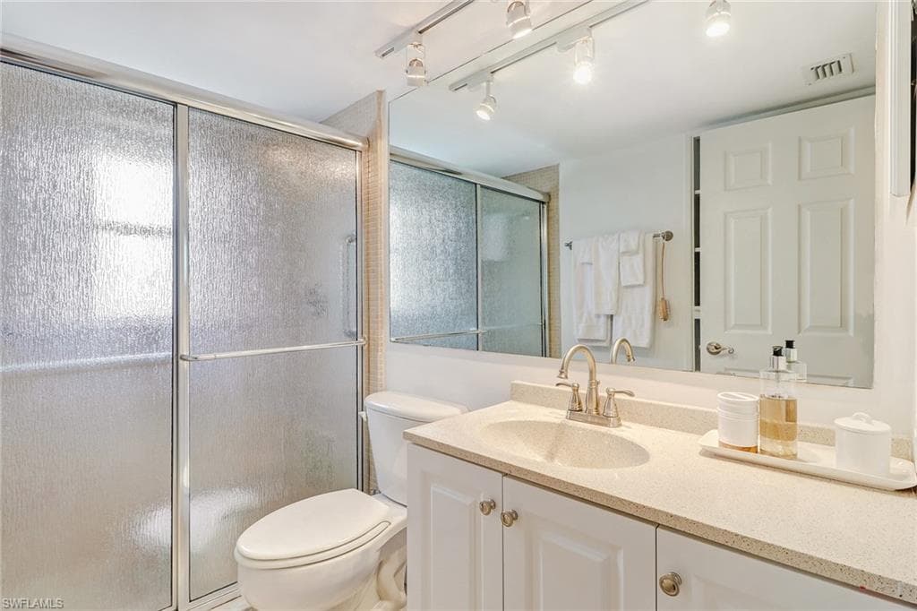 1100 8th Ave S 224f, Naples, FL 34102-22