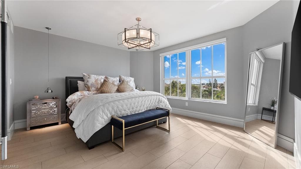 300 Dunes Blvd 404, Naples, FL 34110-16