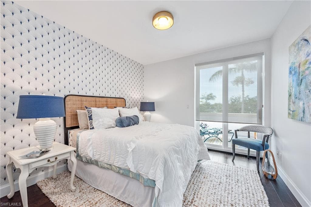 365 5th Ave S 305, Naples, FL 34102-13