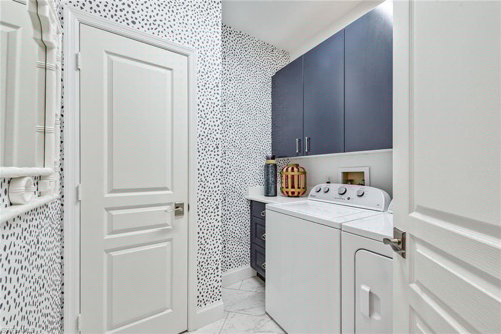 365 5th Ave S 305, Naples, FL 34102-15
